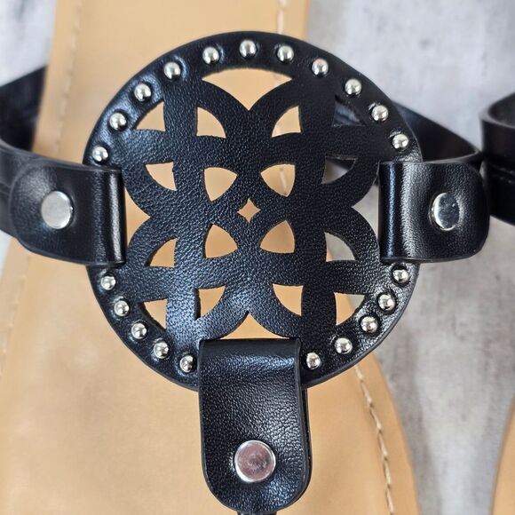 DV by Dolce Vita Women's Black and Tan Cut-Out Sandals - Picture 3 of 6